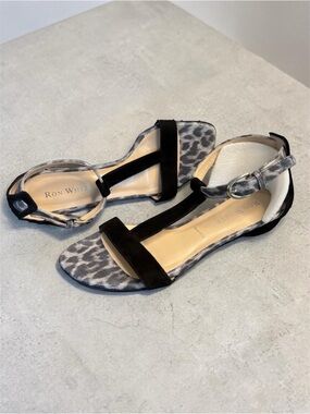 Ron White Ulma Suede Black Shimmer Leopard T-Strap Sandals | Size 7.5